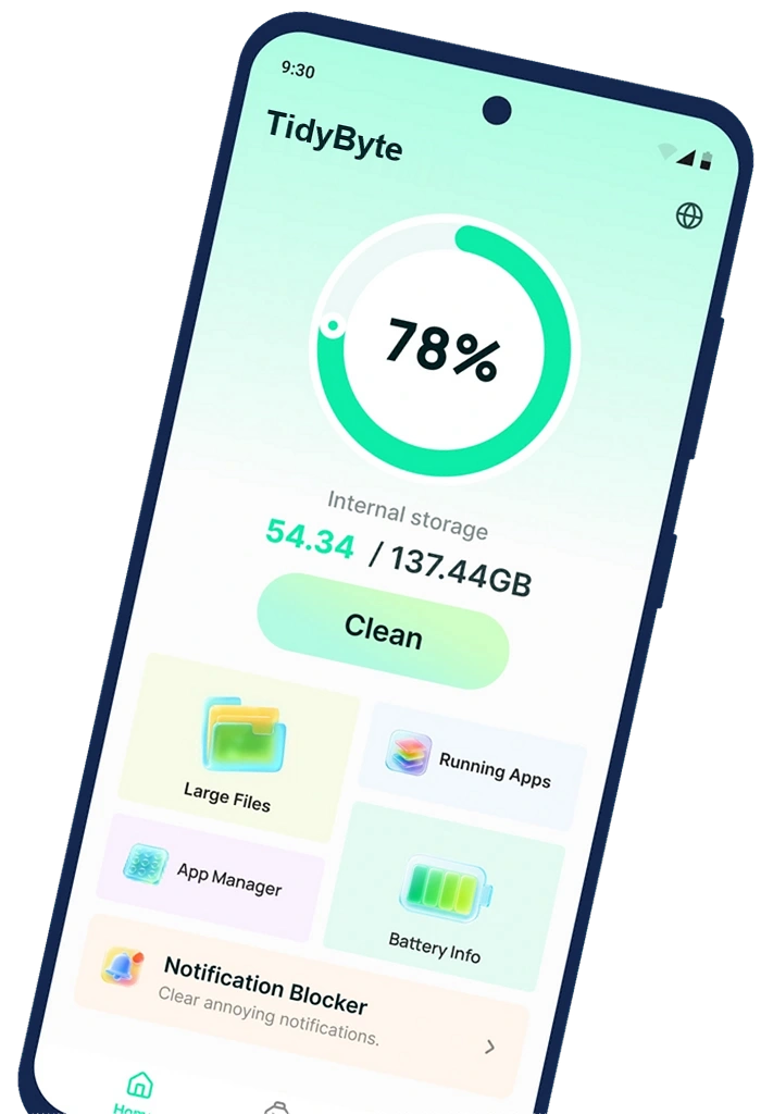 CleanCove app showing storage usage, a clean button, large files, running apps, and battery information